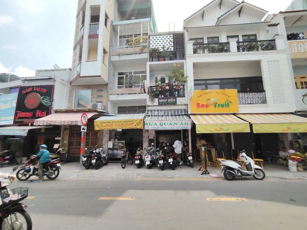 SANG NHƯỢNG CĂN MẶT TIỀN ĐƯỜNG TRẦN KHẮC CHÂN, P. TÂN ĐỊNH, QUẬN 1